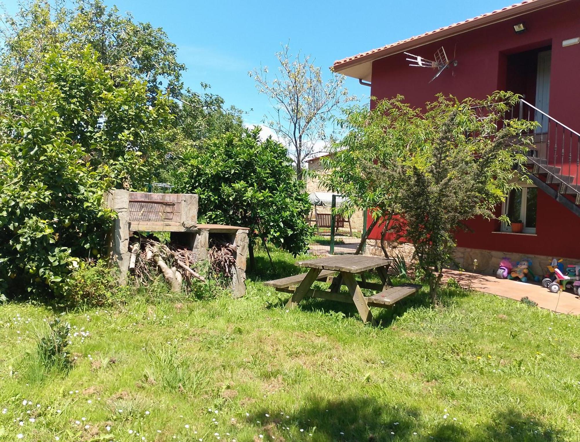 Апартаменти La Casona Del Pantano Los Campos Екстер'єр фото